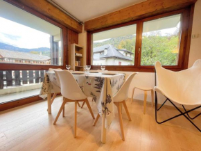 Appartement rénové au centre du village avec balcon et accès skibus - FR-1-624-145